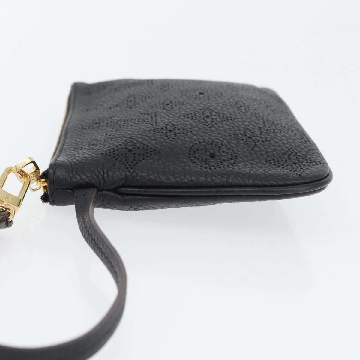 Louis Vuitton Louis Vuitton Selene Pochette Mahina Leather Size ONE SIZE - 4 Thumbnail