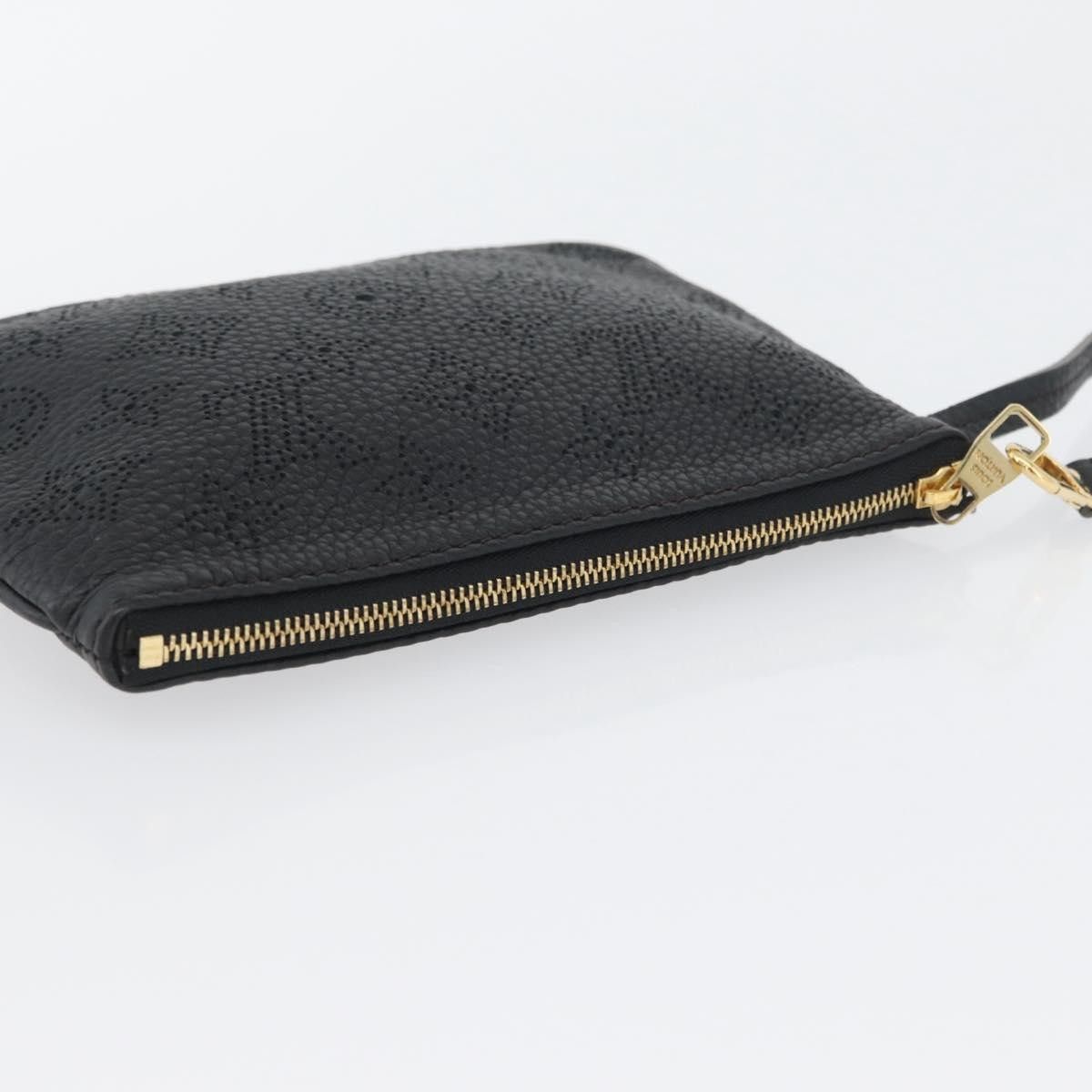 Louis Vuitton Louis Vuitton Selene Pochette Mahina Leather Size ONE SIZE - 12 Thumbnail