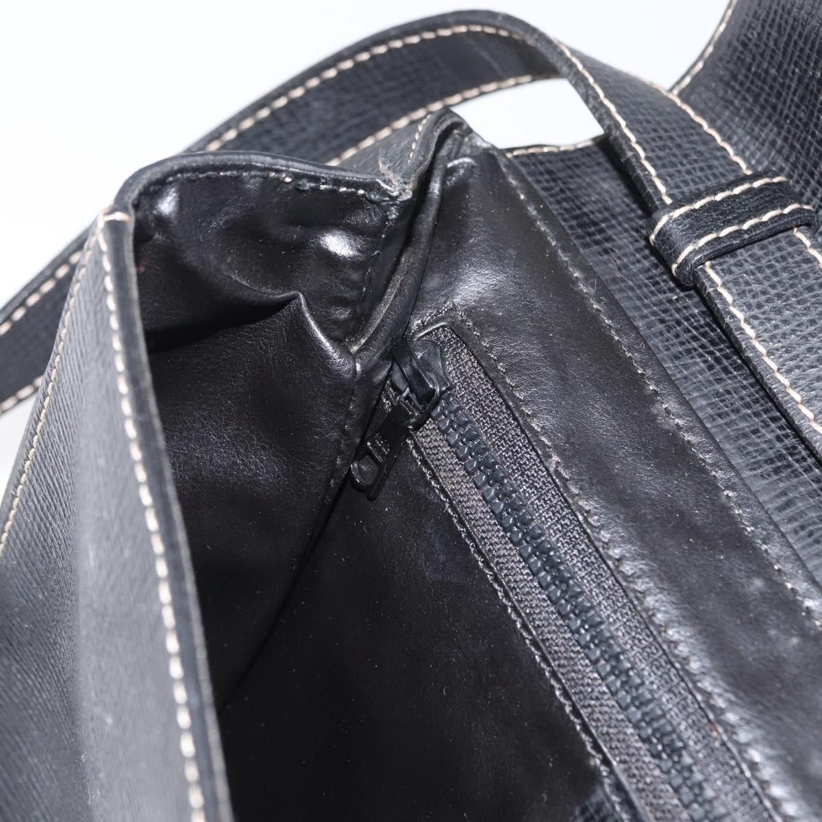 Celine Celine Circle Logo Shoulder Bag Leather Size ONE SIZE - 22 Thumbnail