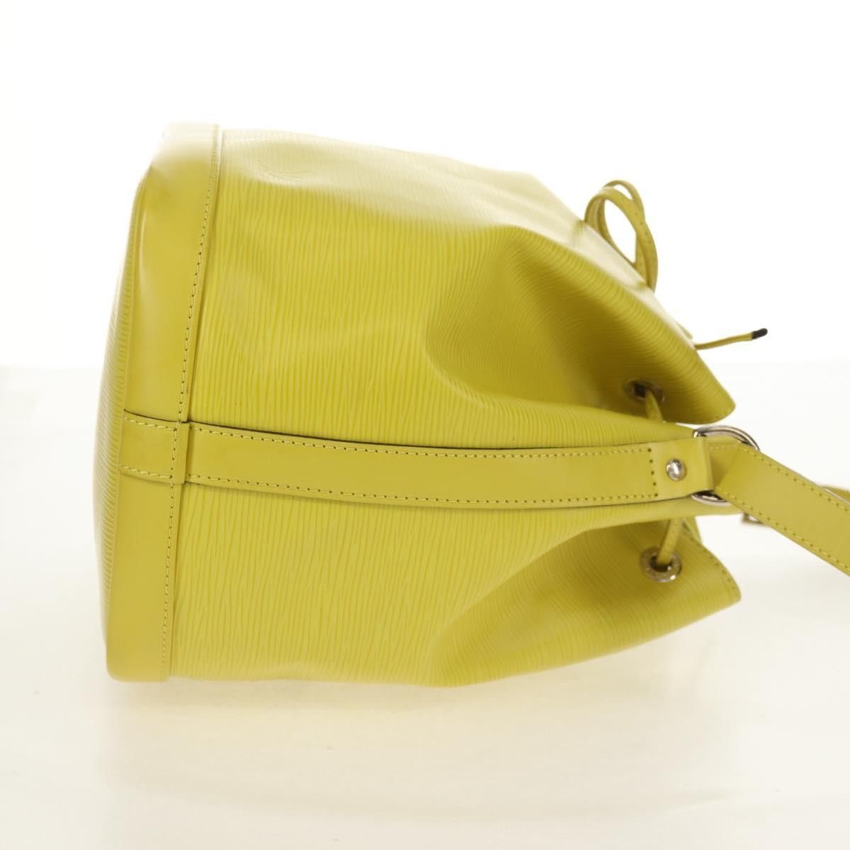 Louis Vuitton Louis Vuitton Petit Noe Handbag Epi Leather Size ONE SIZE - 4 Thumbnail