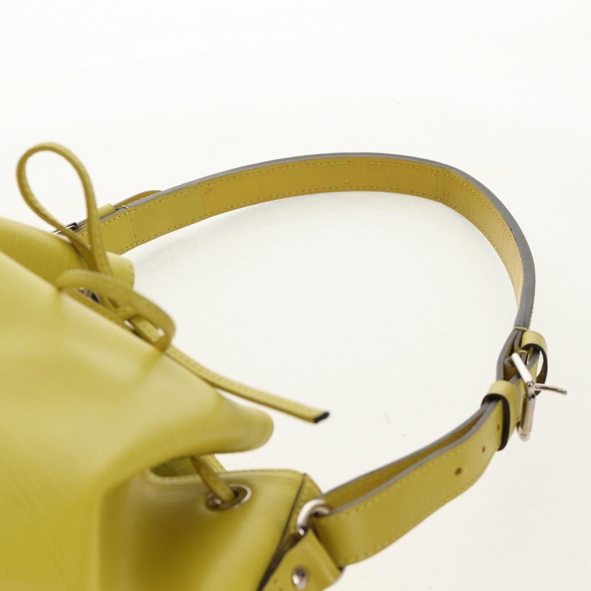 Louis Vuitton Louis Vuitton Petit Noe Handbag Epi Leather Size ONE SIZE - 19 Thumbnail