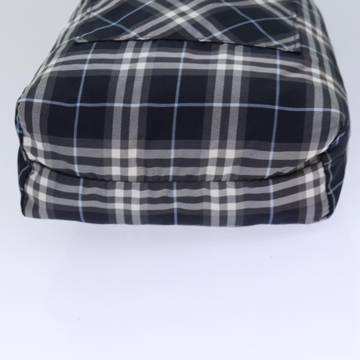 Burberry Burberry Nova Check Blue Label Nylon Size ONE SIZE - 16 Thumbnail