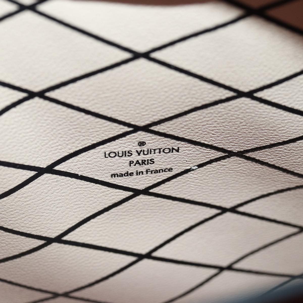 Louis Vuitton Louis Vuitton Trunk Clutch Epi Leather Size ONE SIZE - 6 Thumbnail