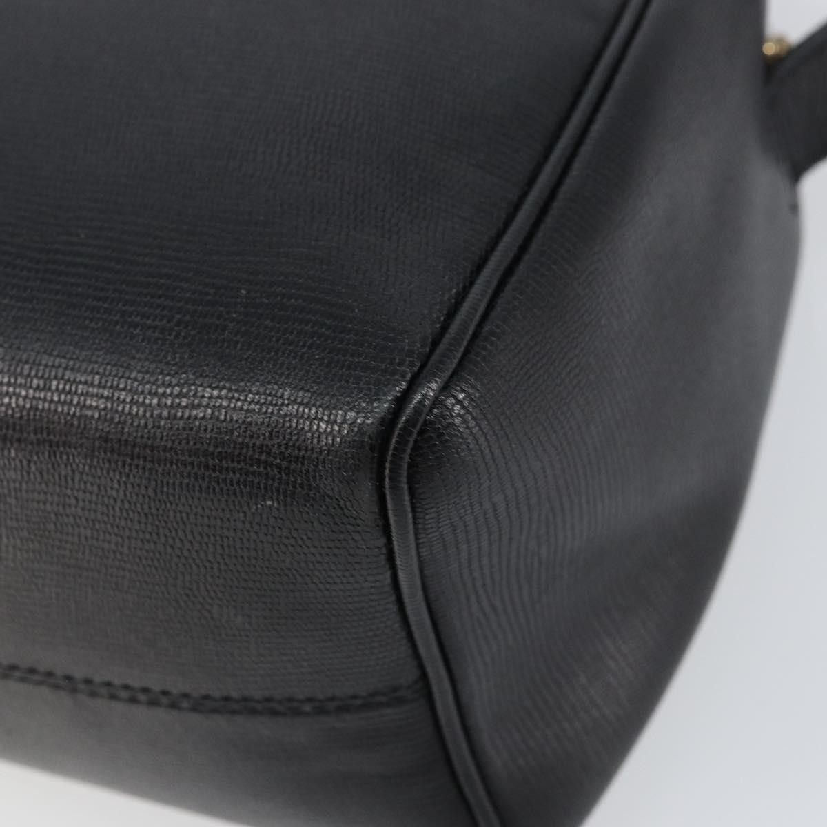 Celine Celine Circle Logo Shoulder Bag Leather Size ONE SIZE - 9 Thumbnail