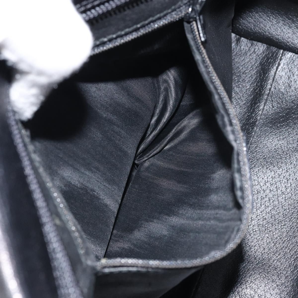 Celine Celine Circle Logo Shoulder Bag Leather Size ONE SIZE - 22 Thumbnail