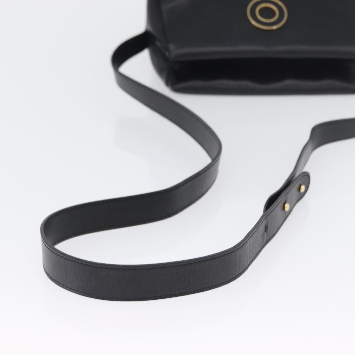 Celine Celine Circle Logo Shoulder Bag Leather Size ONE SIZE - 7 Thumbnail