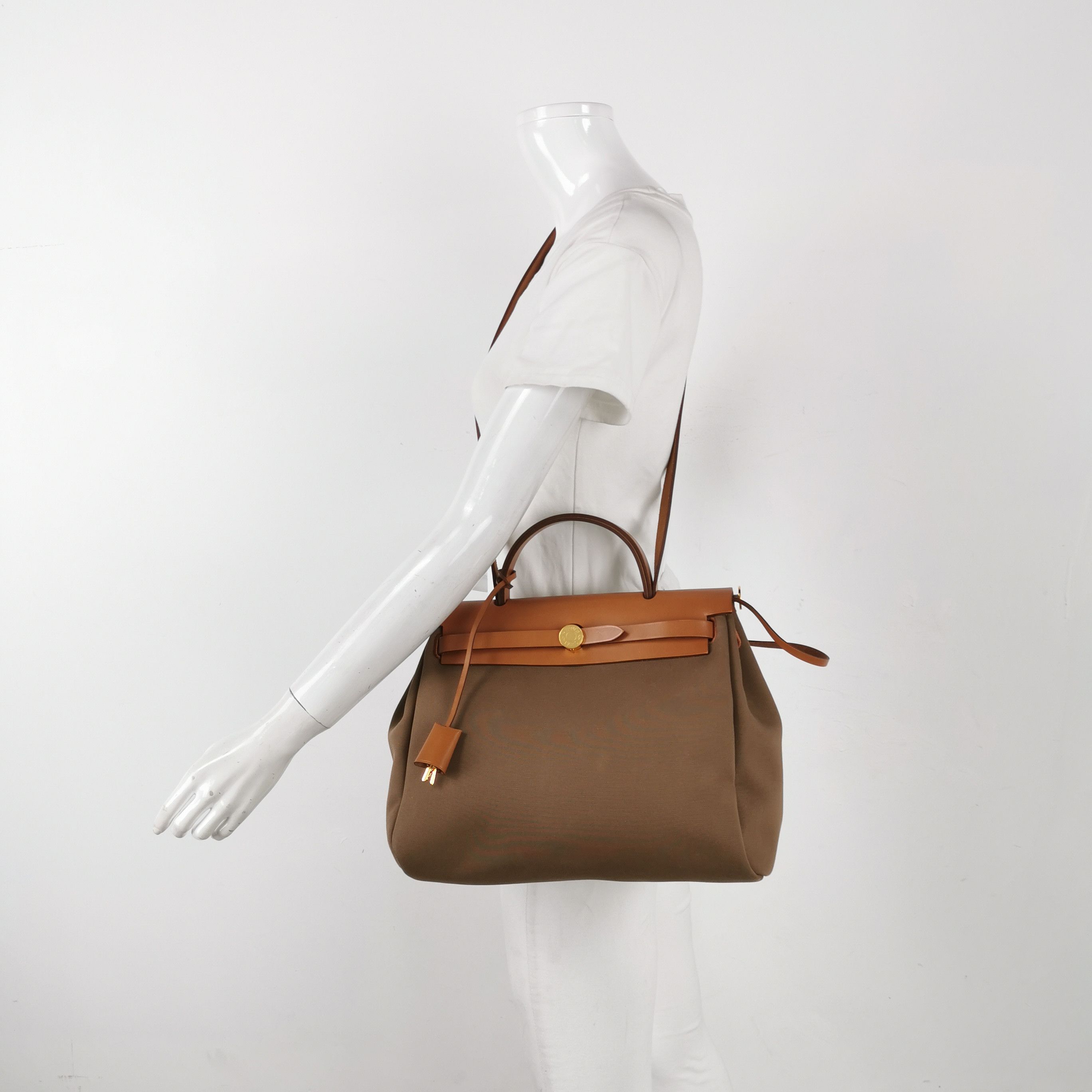 Hermes Hermes Women os Shoulder Bags Size ONE SIZE - 2 Thumbnail