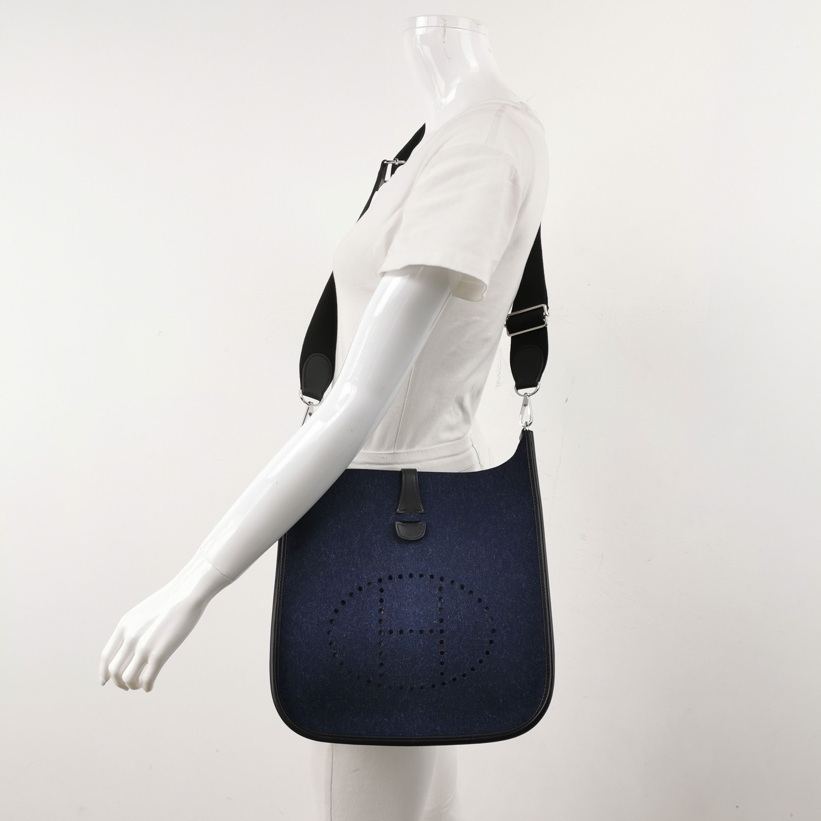 Hermes Hermes Women os Shoulder Bags Size ONE SIZE - 2 Thumbnail