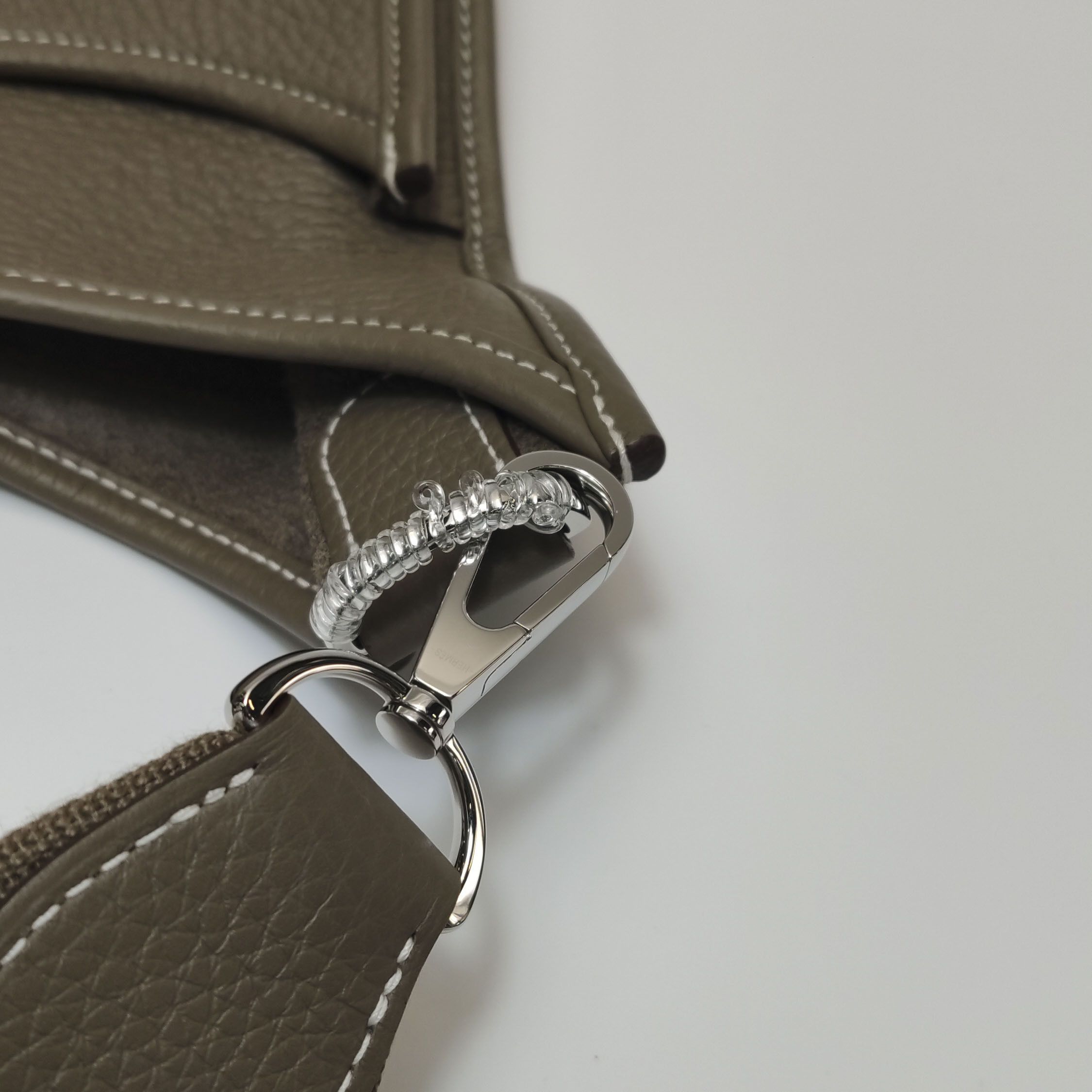 Hermes Hermes Women os Shoulder Bags Size ONE SIZE - 15 Thumbnail