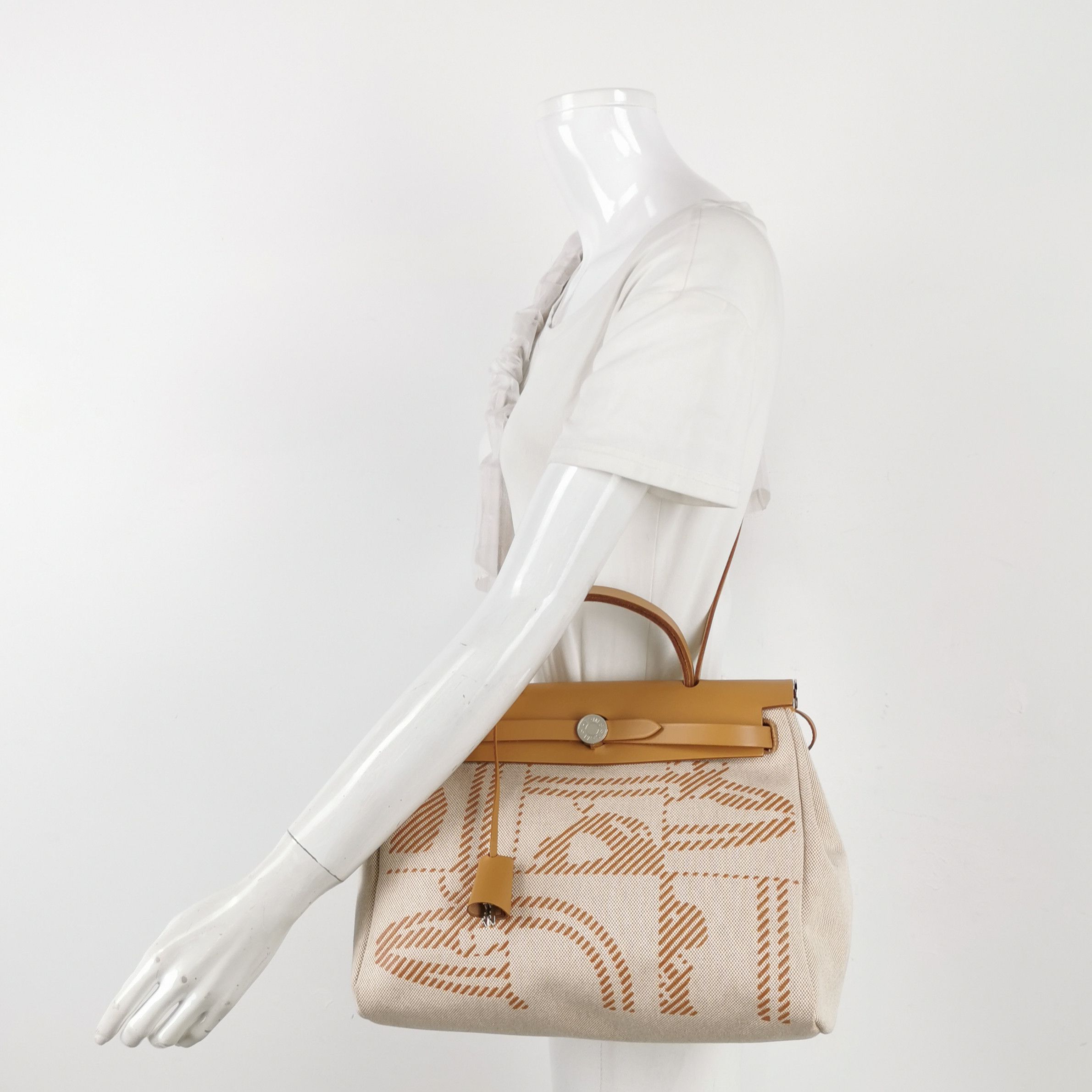 Hermes Hermes Women os Shoulder Bags Size ONE SIZE - 2 Thumbnail