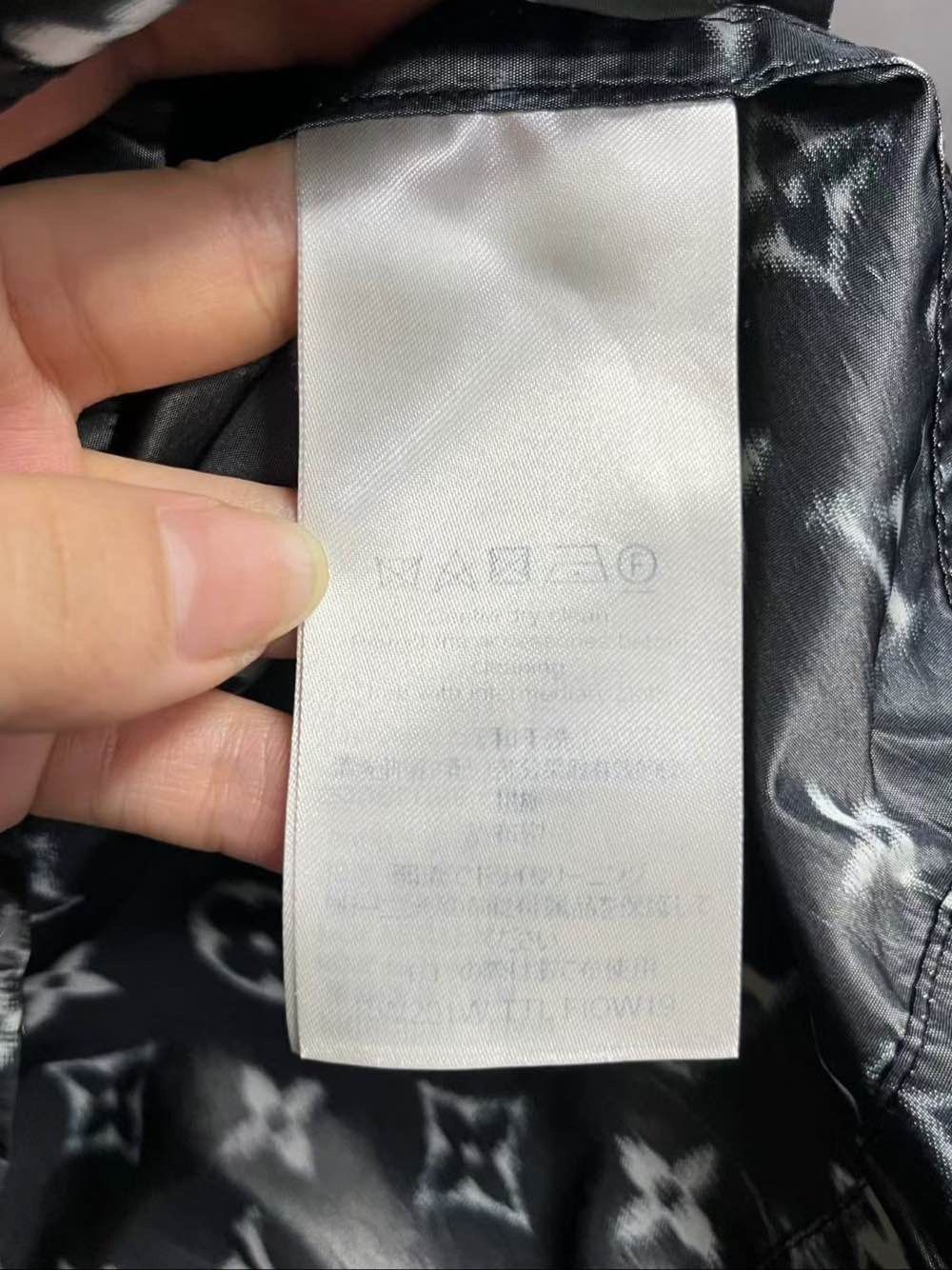 Louis Vuitton Louis Vuitton Monogram Hooded Jacket Size 40 Size S / US 4 / IT 40 - 4 Thumbnail