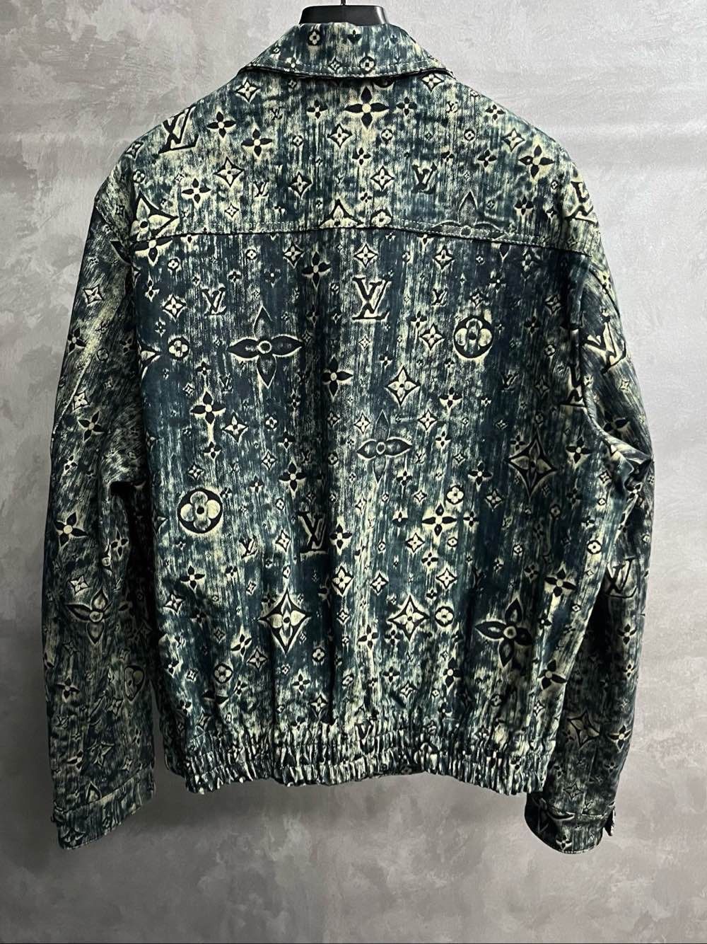 Louis Vuitton Louis Vuitton Monogram Denim Jacket Size L Size US L / EU 52-54 / 3 - 2 Thumbnail