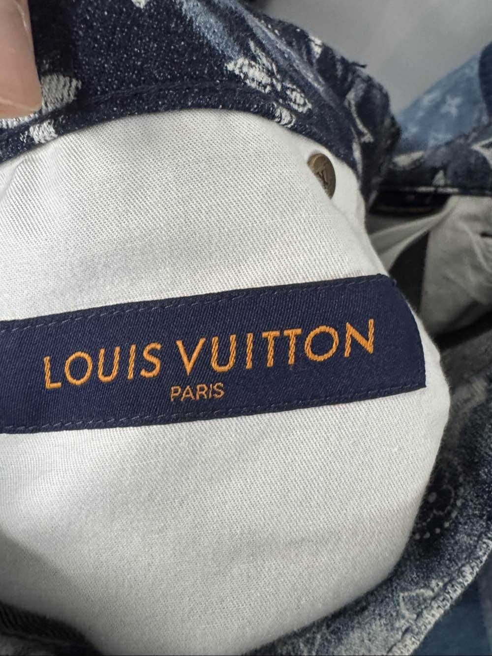 Louis Vuitton Louis Vuitton Monogram Paisley Tie-Dye Shorts Size 31 Size US 31 - 3 Thumbnail