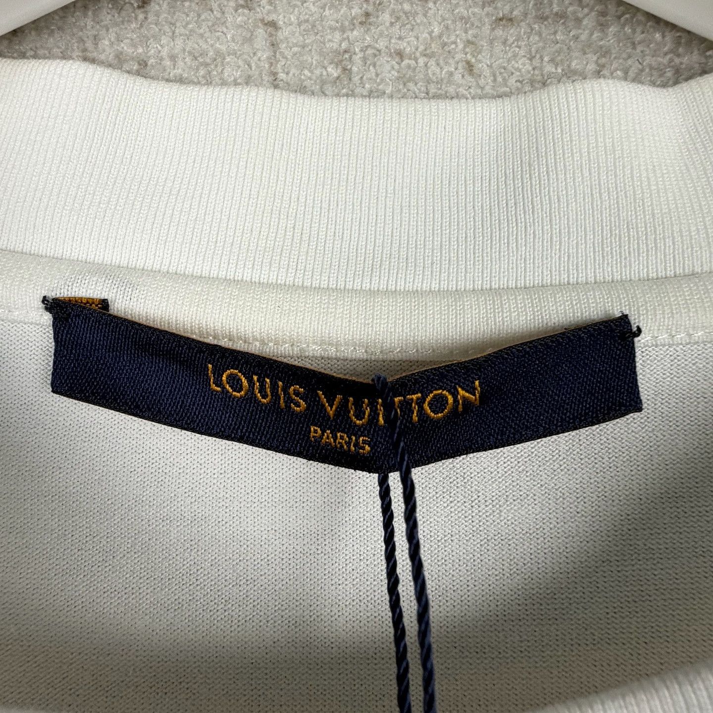 Louis Vuitton Louis Vuitton Monogram Flower Print T-Shirt Size XL Size US XL / EU 56 / 4 - 3 Thumbnail