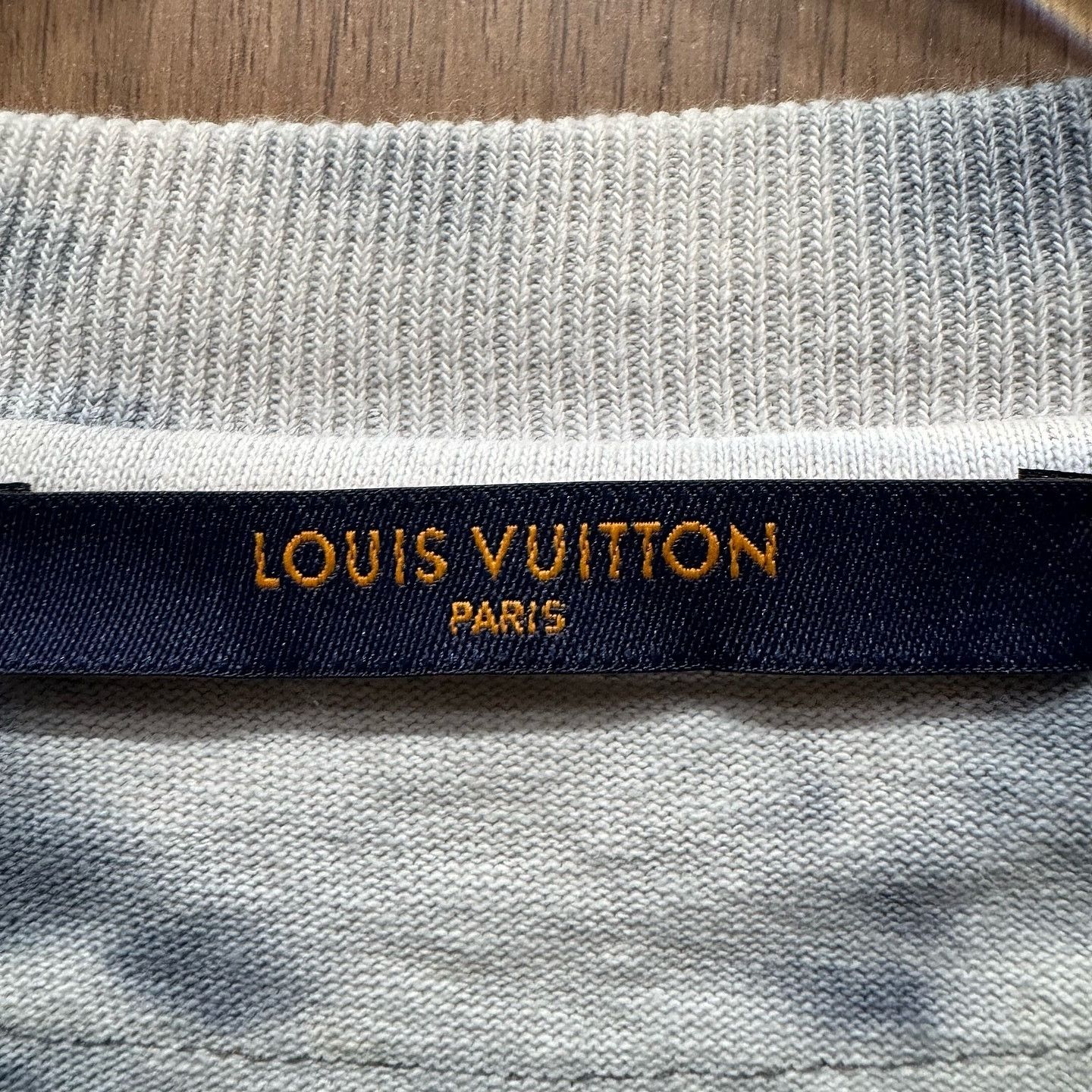Louis Vuitton Louis Vuitton Tie-Dye Logo T-Shirt Size XS Size US XS / EU 42 / 0 - 3 Thumbnail