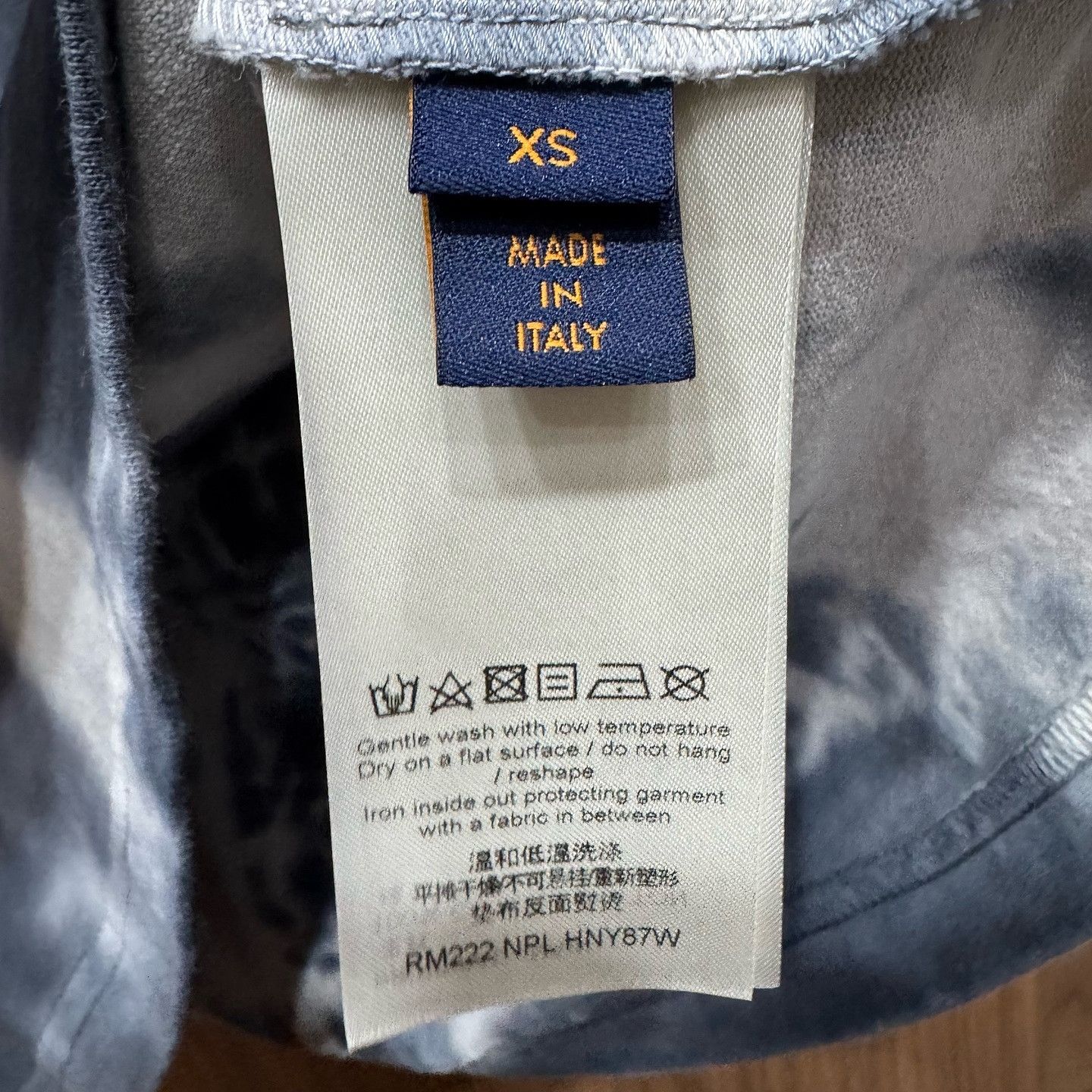 Louis Vuitton Louis Vuitton Tie-Dye Logo T-Shirt Size XS Size US XS / EU 42 / 0 - 4 Thumbnail