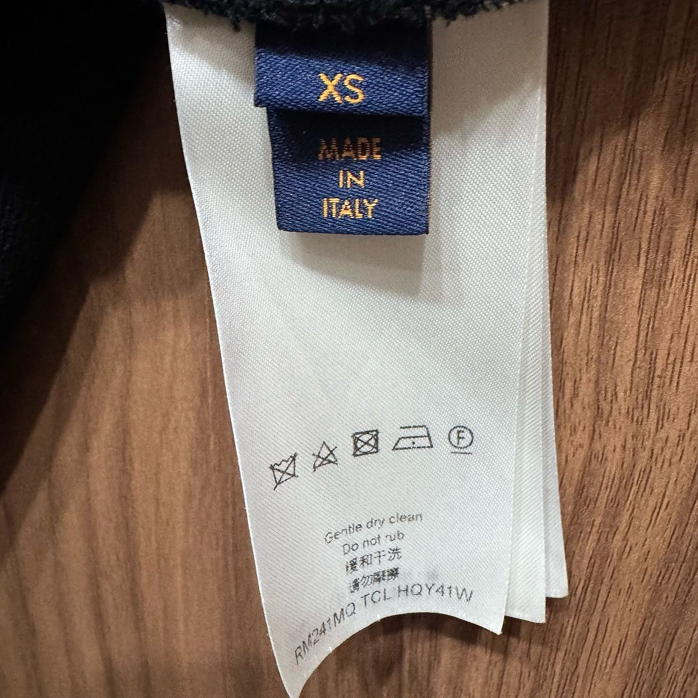 Louis Vuitton Louis Vuitton Monogram Pocket T-Shirt Size XS Size US XS / EU 42 / 0 - 4 Thumbnail