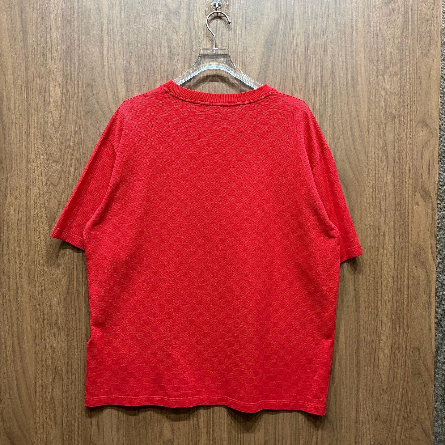 Louis Vuitton Louis Vuitton Damier Logo Patch T-Shirt Size XL Size US XL / EU 56 / 4 - 2 Thumbnail