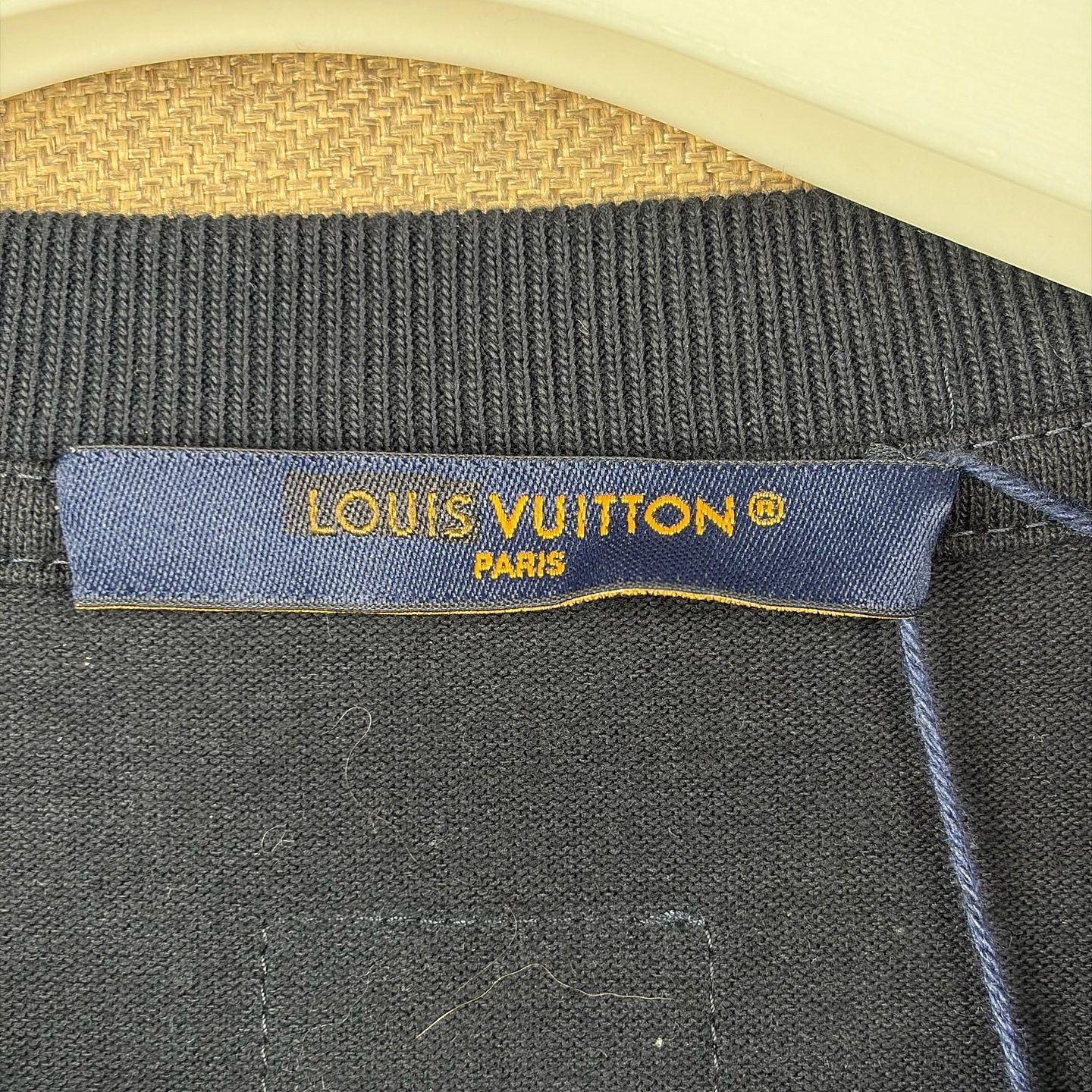Louis Vuitton Louis Vuitton LV Lovers T-Shirt XL Size US XL / EU 56 / 4 - 3 Thumbnail
