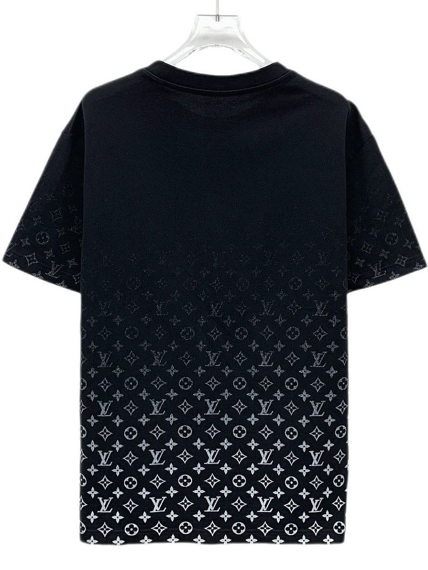 Louis Vuitton Louis Vuitton Monogram Gradient T-Shirt Size M Size US M / EU 48-50 / 2 - 2 Thumbnail