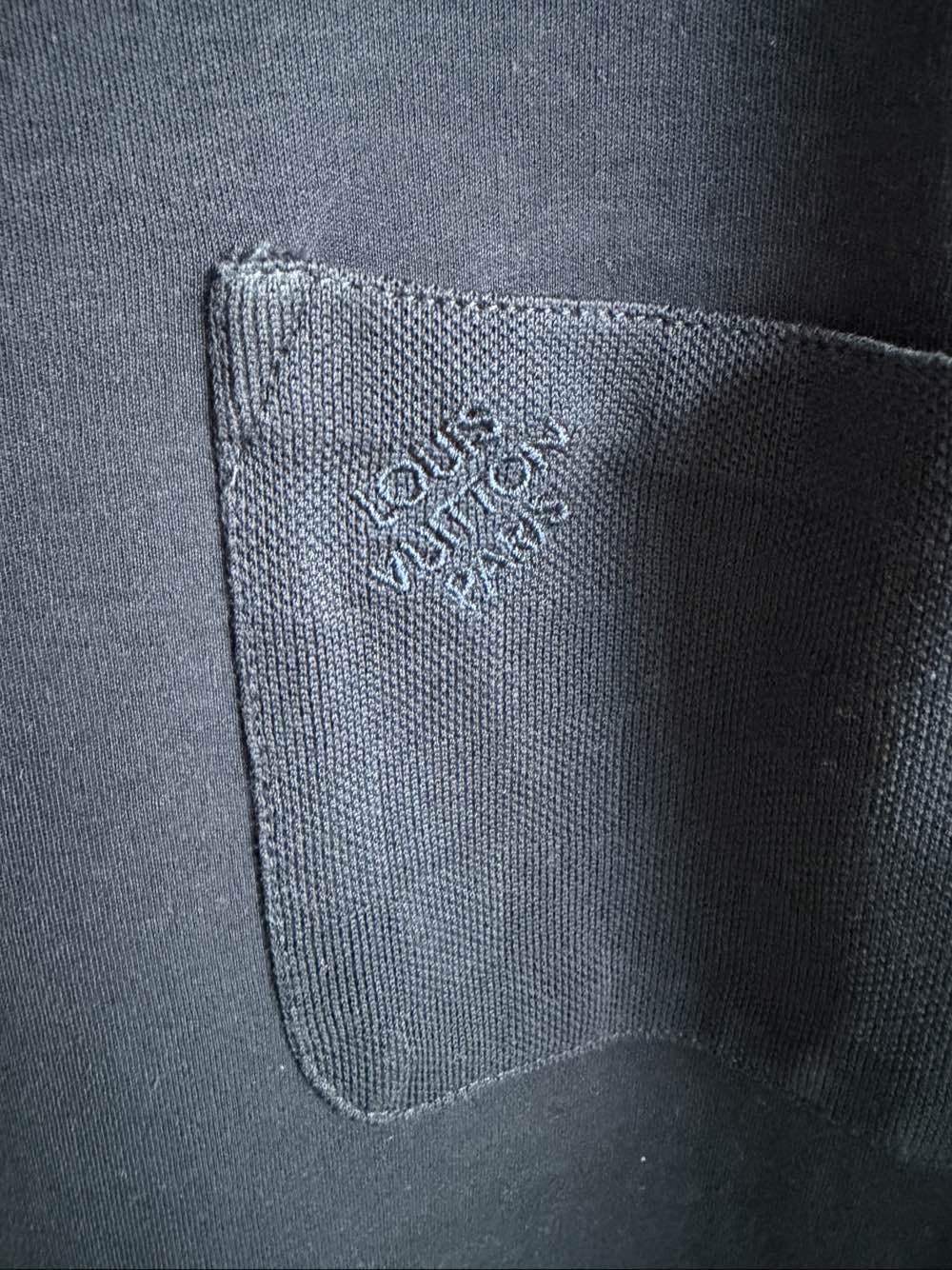 Louis Vuitton Louis Vuitton Logo Pocket T-Shirt Navy M Size US M / EU 48-50 / 2 - 5 Thumbnail