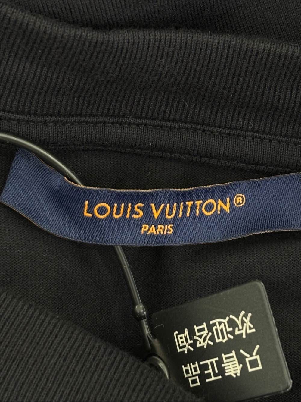 Louis Vuitton Louis Vuitton Motel Graphic T-Shirt Size L Size US L / EU 52-54 / 3 - 3 Thumbnail