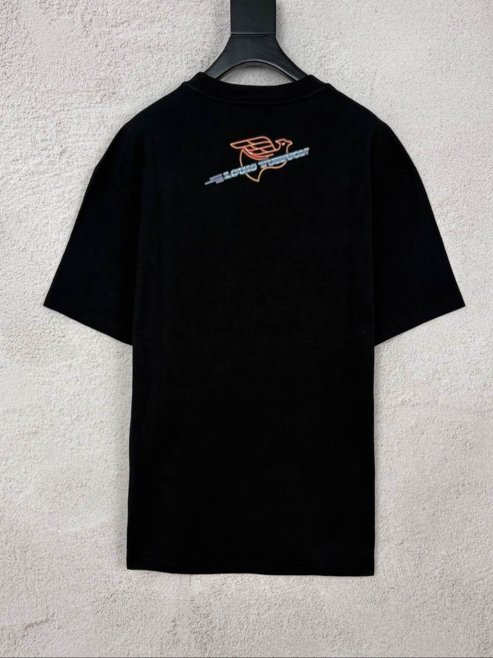 Louis Vuitton Louis Vuitton Motel Graphic T-Shirt Size L Size US L / EU 52-54 / 3 - 2 Thumbnail