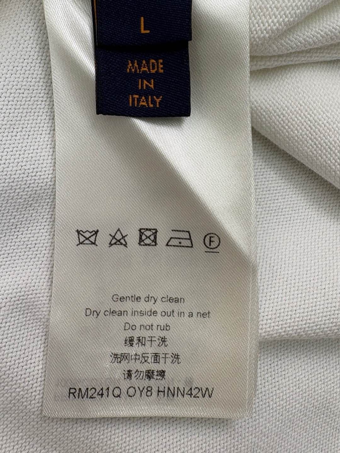 Louis Vuitton Louis Vuitton Embroidered Logo T-Shirt US L Size US L / EU 52-54 / 3 - 4 Thumbnail