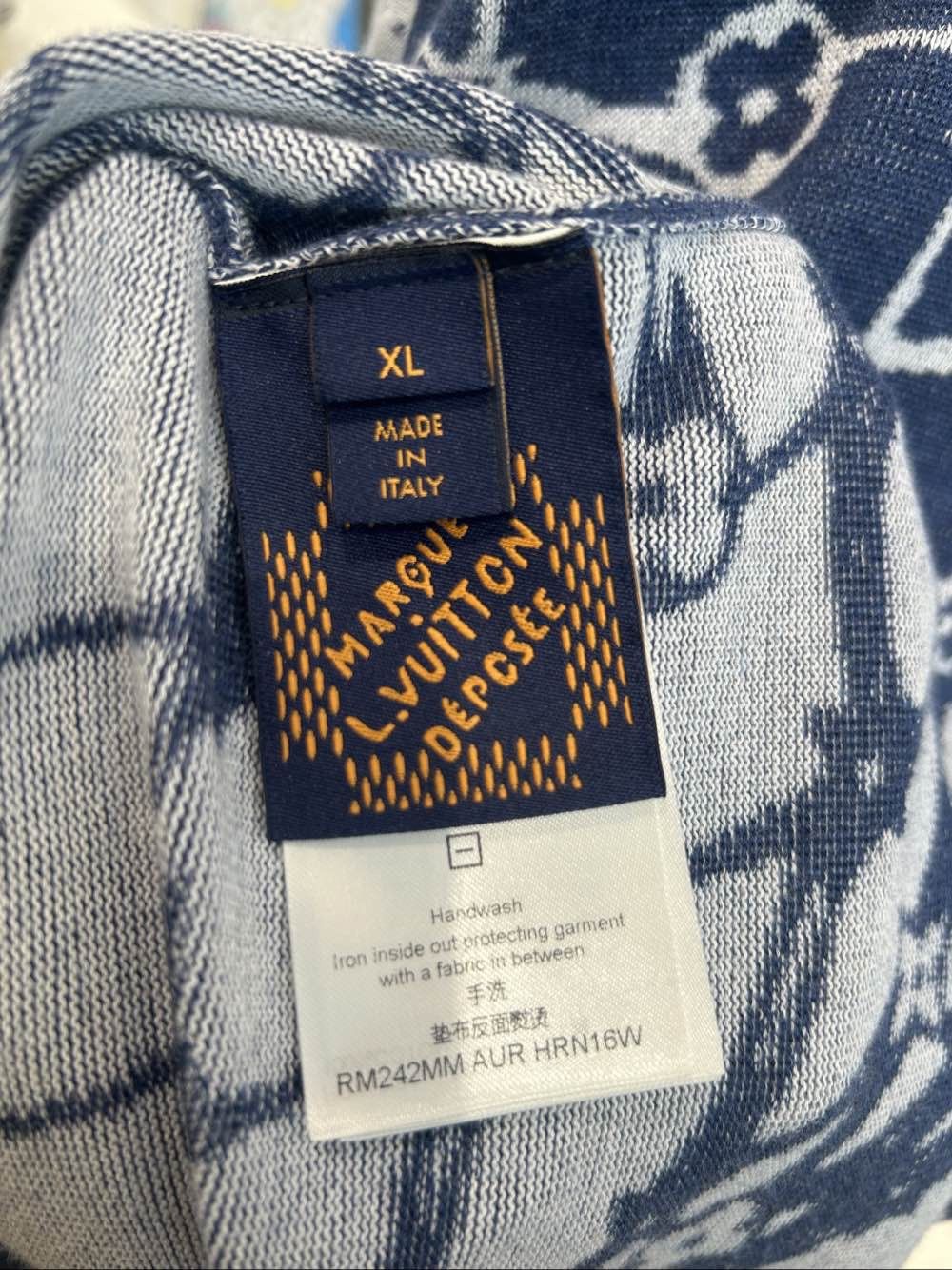 Louis Vuitton Louis Vuitton Monogram Net Knit T-Shirt Size XL Size US XL / EU 56 / 4 - 4 Thumbnail