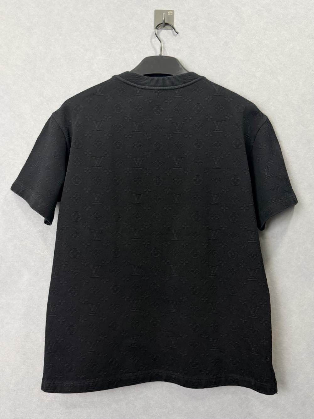 Louis Vuitton Louis Vuitton Monogram Pocket T-Shirt Size M Size US M / EU 48-50 / 2 - 2 Thumbnail