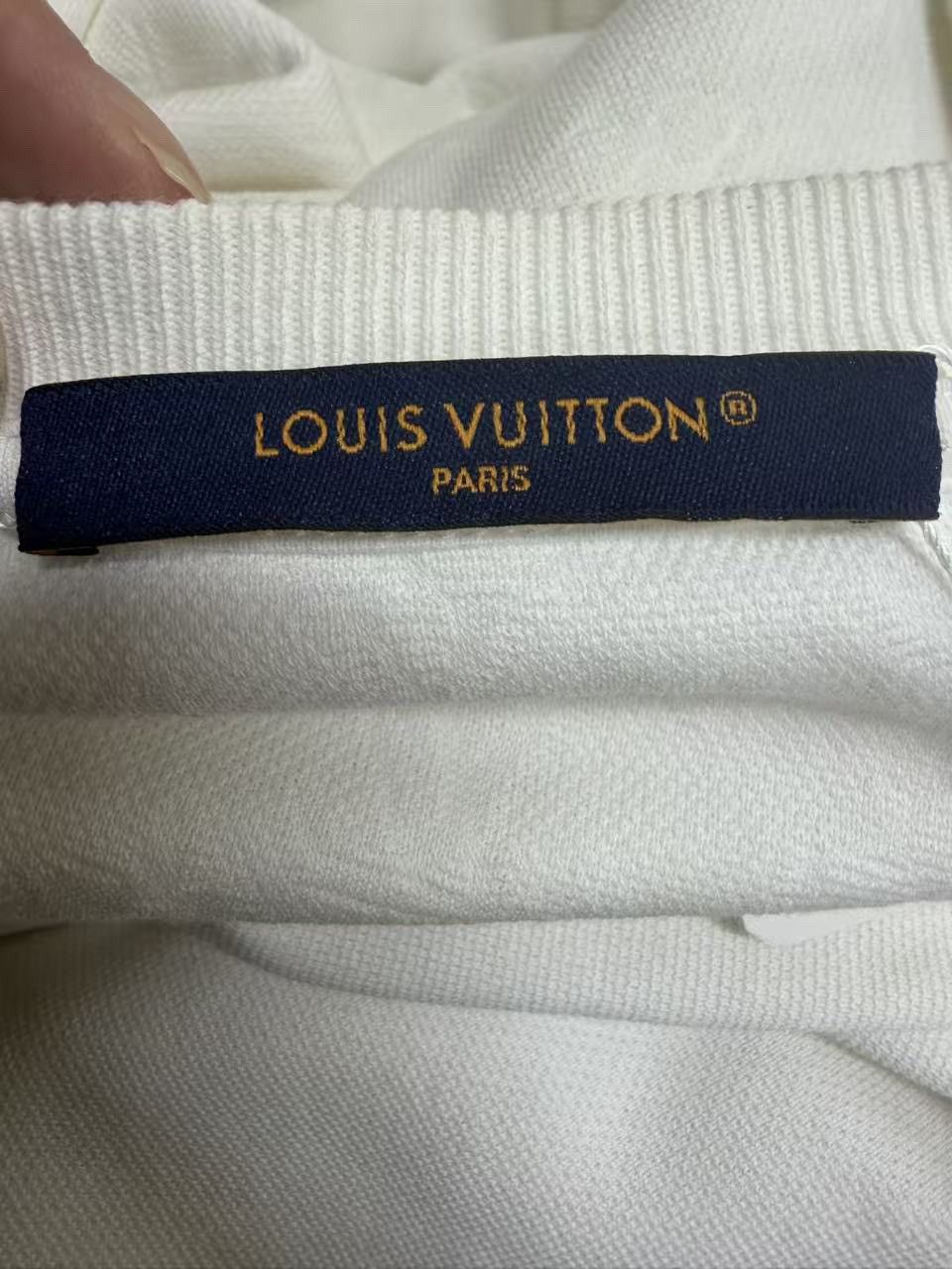 Louis Vuitton Louis Vuitton Monogram Pocket T-Shirt Size XXL Size US XXL / EU 58 / 5 - 3 Thumbnail