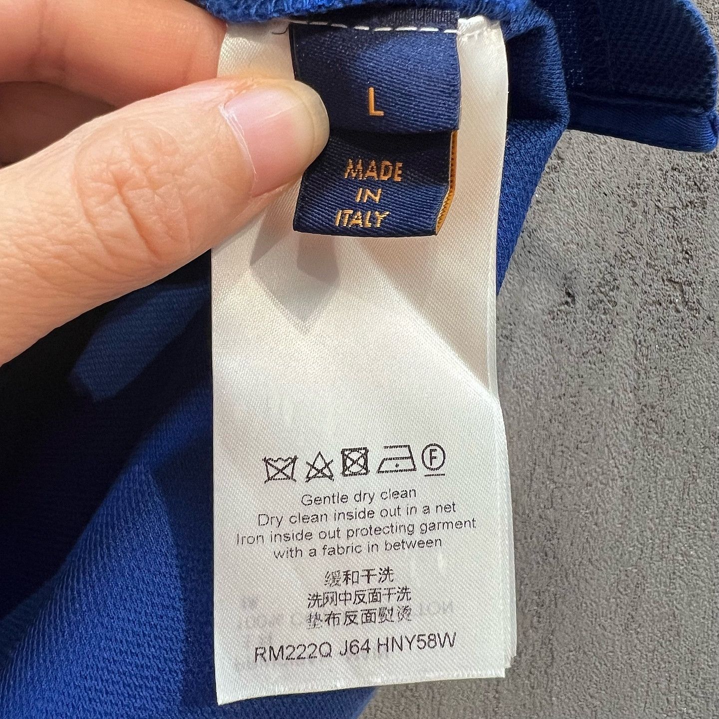 Louis Vuitton Louis Vuitton Embroidered Logo Polo Blue Size L Size US L / EU 52-54 / 3 - 4 Thumbnail