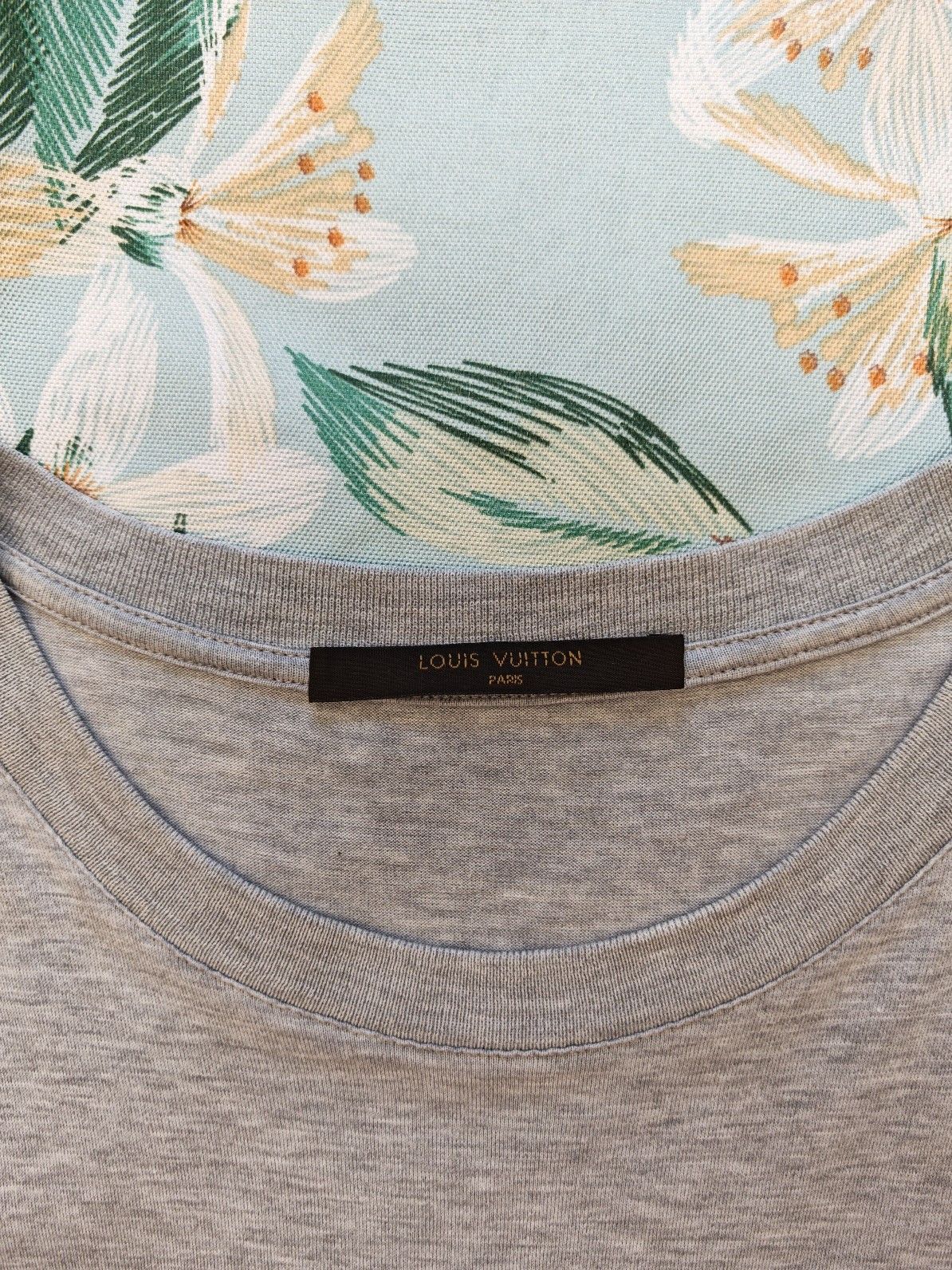 Louis Vuitton Louis Vuitton Embroidered Logo T-Shirt Gray Size M Size US M / EU 48-50 / 2 - 3 Thumbnail