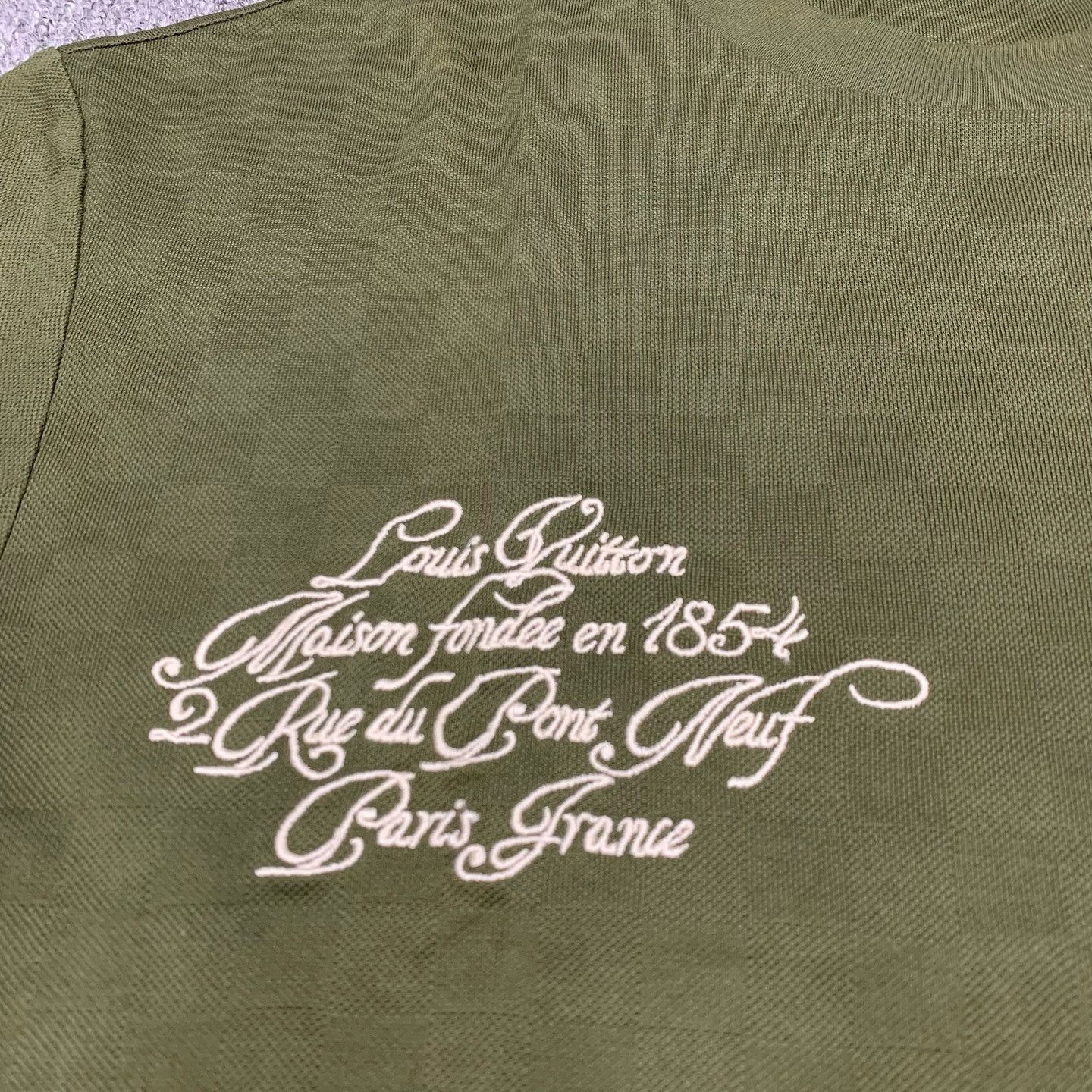 Louis Vuitton Louis Vuitton Damier Texture Logo T-Shirt Size S Size US S / EU 44-46 / 1 - 7 Thumbnail