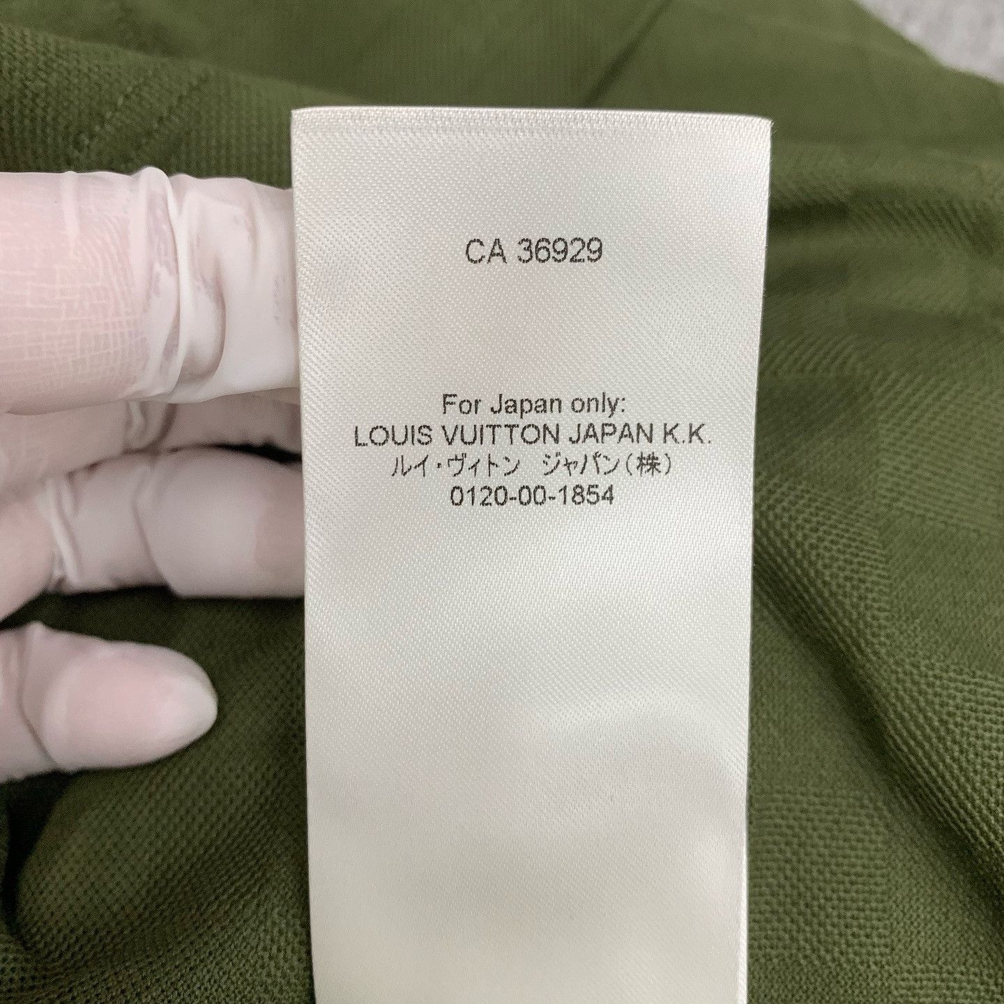 Louis Vuitton Louis Vuitton Damier Texture Logo T-Shirt Size S Size US S / EU 44-46 / 1 - 19 Thumbnail