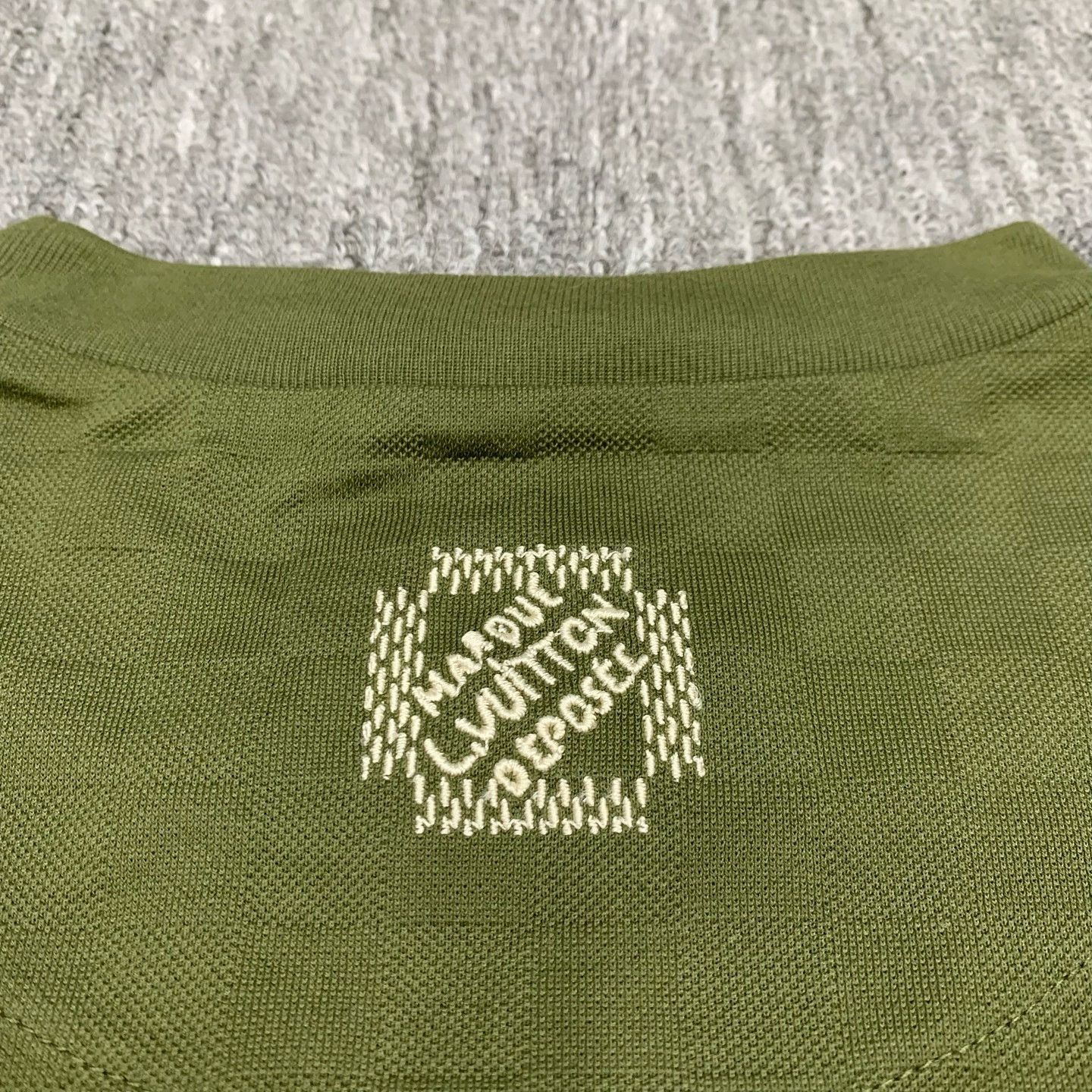 Louis Vuitton Louis Vuitton Damier Texture Logo T-Shirt Size S Size US S / EU 44-46 / 1 - 8 Thumbnail