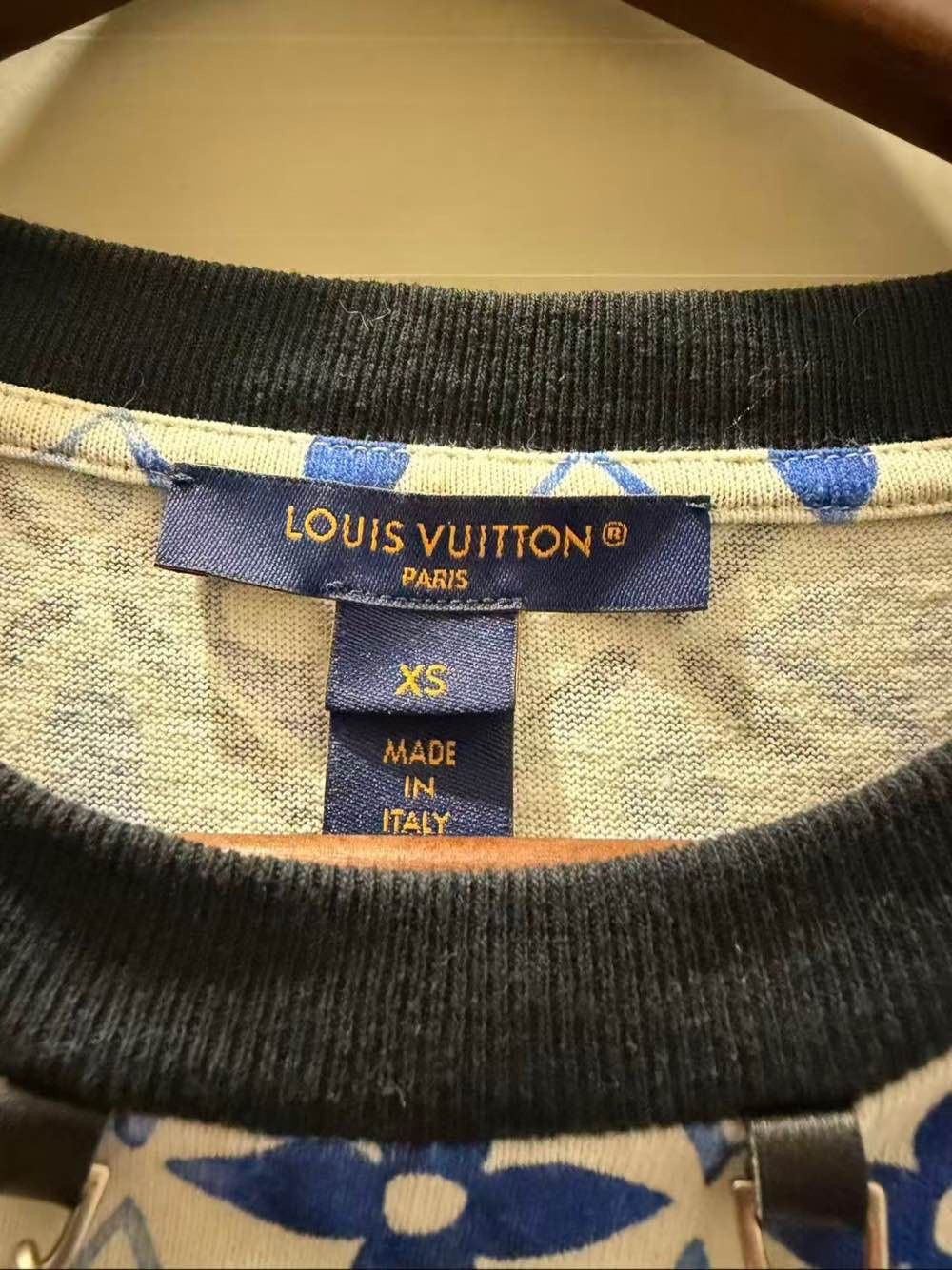 Louis Vuitton Louis Vuitton Monogram Chain T-Shirt Size XS Size XS / US 0-2 / IT 36-38 - 3 Thumbnail