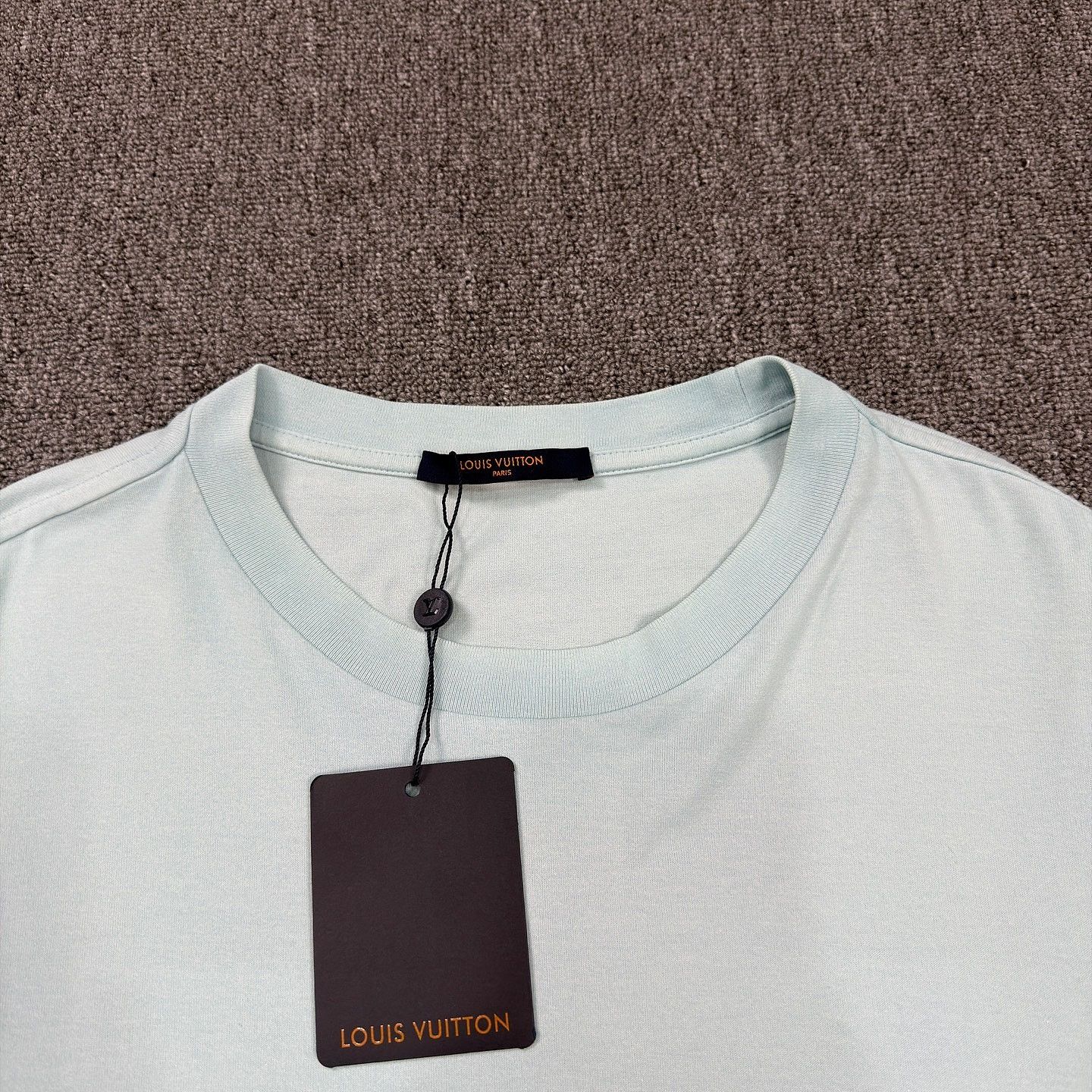 Louis Vuitton Louis Vuitton Monogram Gradient T-Shirt Size XXL Size US XXL / EU 58 / 5 - 3 Thumbnail