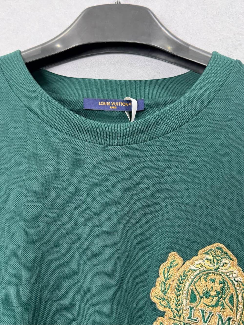 Louis Vuitton Louis Vuitton Patch Logo T-Shirt XXL Size US XXL / EU 58 / 5 - 6 Thumbnail