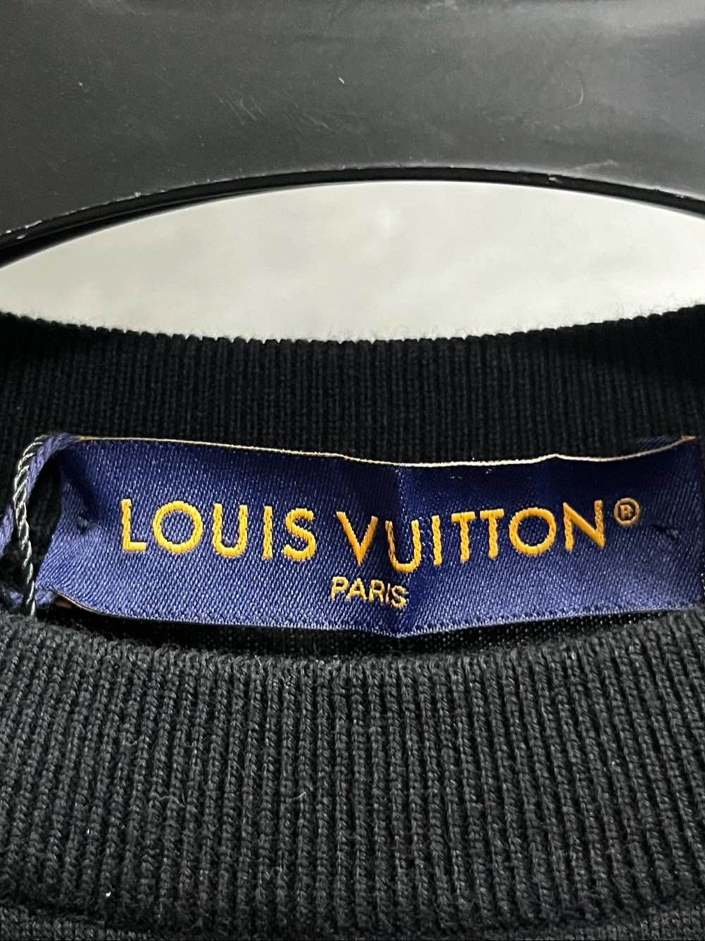 Louis Vuitton Louis Vuitton Logo Sleeve T-Shirt Size XS Size US XS / EU 42 / 0 - 3 Thumbnail