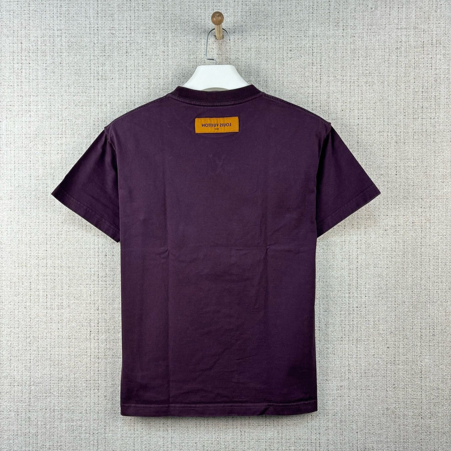 Louis Vuitton Louis Vuitton Embossed Logo T-Shirt XS Size US XS / EU 42 / 0 - 2 Thumbnail