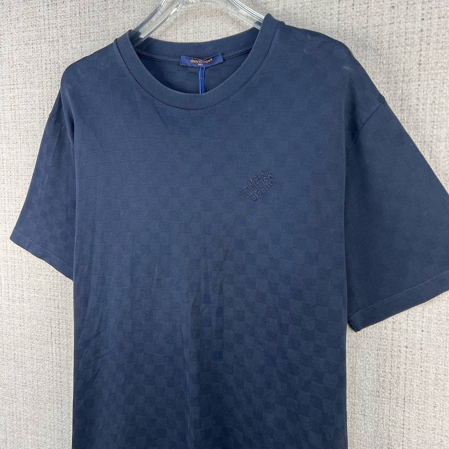Louis Vuitton Louis Vuitton Logo T-Shirt Size XXL Size US XXL / EU 58 / 5 - 6 Thumbnail