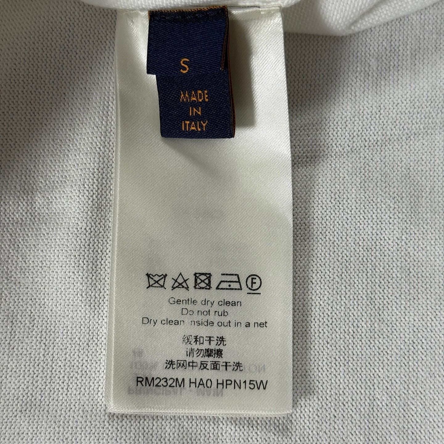 Louis Vuitton Louis Vuitton Logo Letter T-Shirt Size S Size US S / EU 44-46 / 1 - 4 Thumbnail