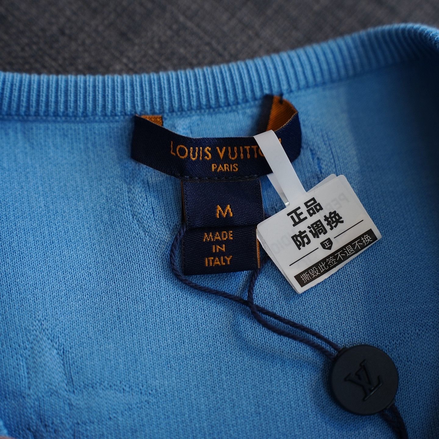 Louis Vuitton Louis Vuitton Monogram Embossed Knit Sweater Size M Size M / US 6-8 / IT 42-44 - 3 Thumbnail