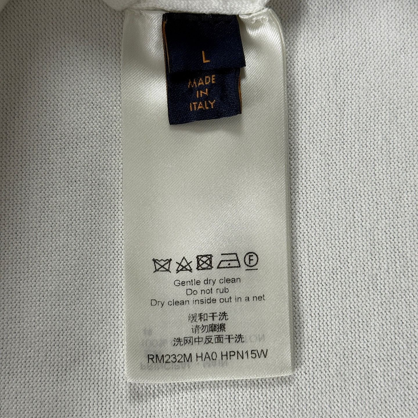 Louis Vuitton Louis Vuitton Logo T-Shirt Size L Size US L / EU 52-54 / 3 - 4 Thumbnail