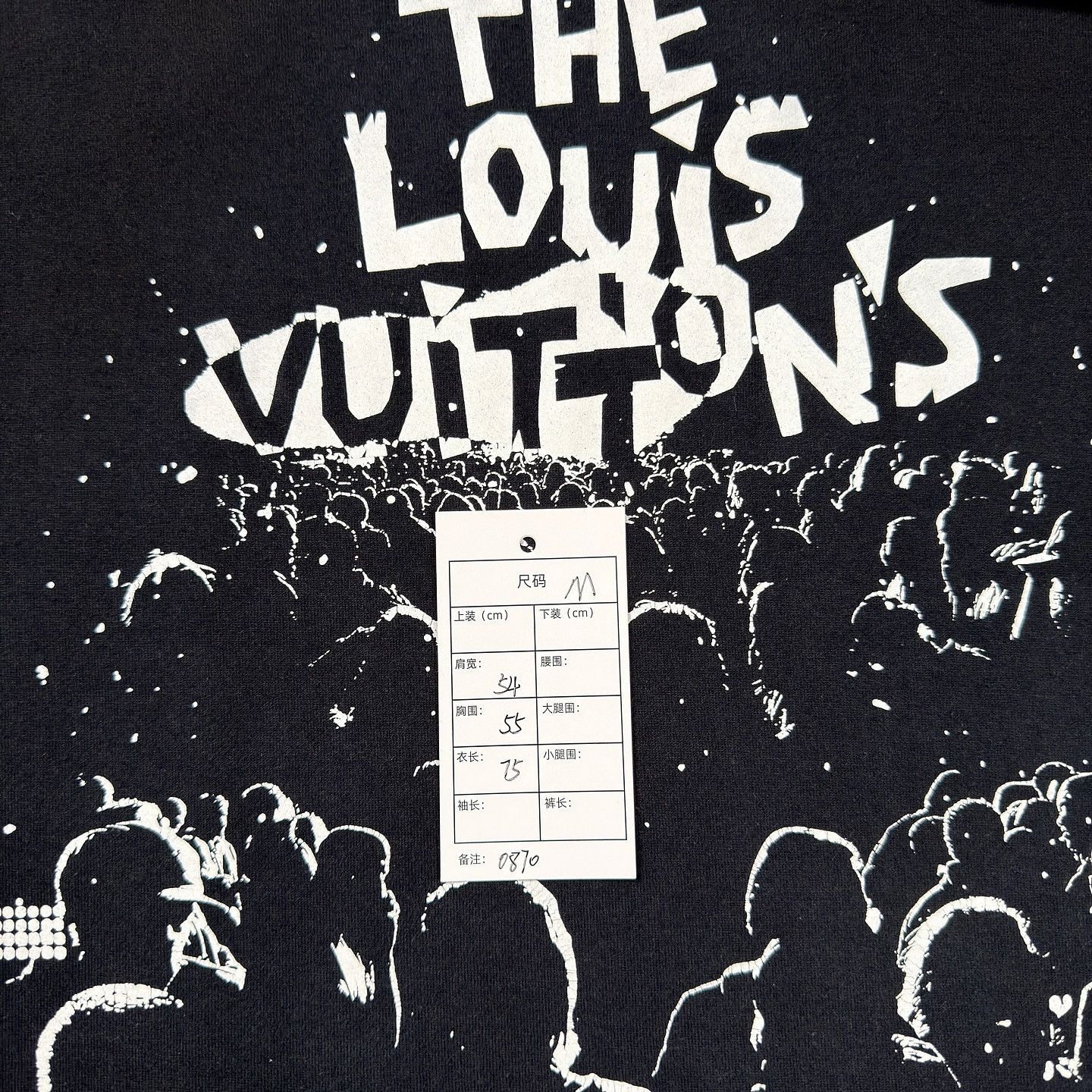 Louis Vuitton Louis Vuitton Logo Graphic T-Shirt Black Size M Size US M / EU 48-50 / 2 - 5 Thumbnail