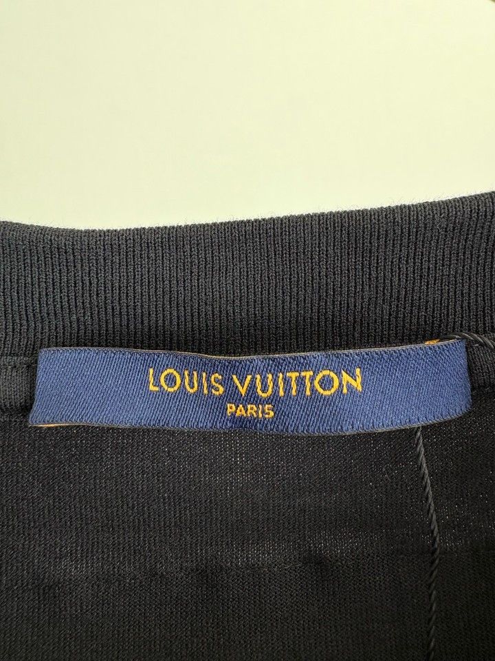 Louis Vuitton Louis Vuitton Logo T-Shirt Size XXL Size US XXL / EU 58 / 5 - 3 Thumbnail