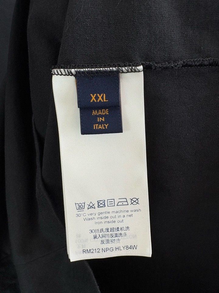 Louis Vuitton Louis Vuitton Logo T-Shirt Size XXL Size US XXL / EU 58 / 5 - 4 Thumbnail