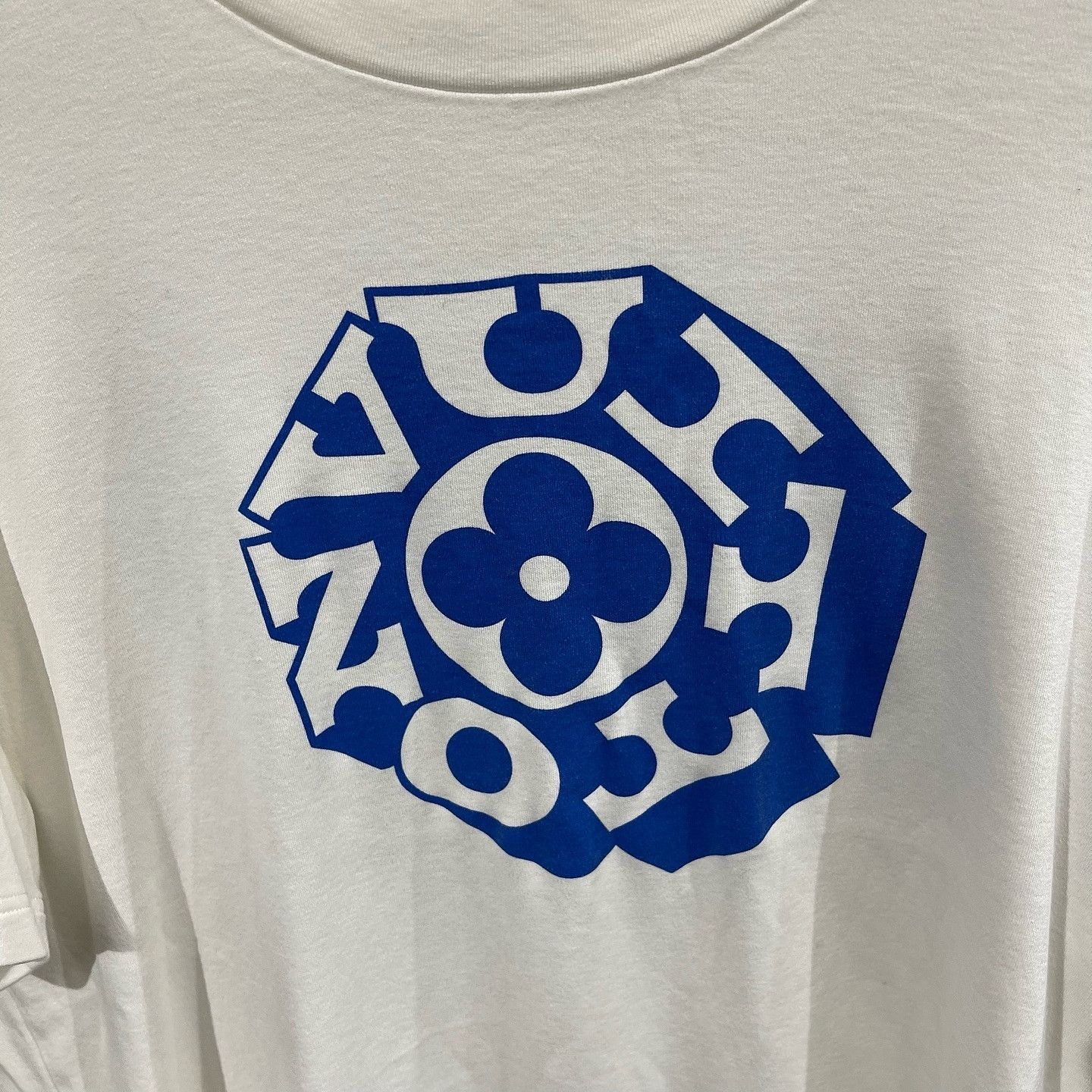 Louis Vuitton Louis Vuitton Graphic Logo Short Sleeve T-Shirt Size XL Size US XL / EU 56 / 4 - 5 Thumbnail