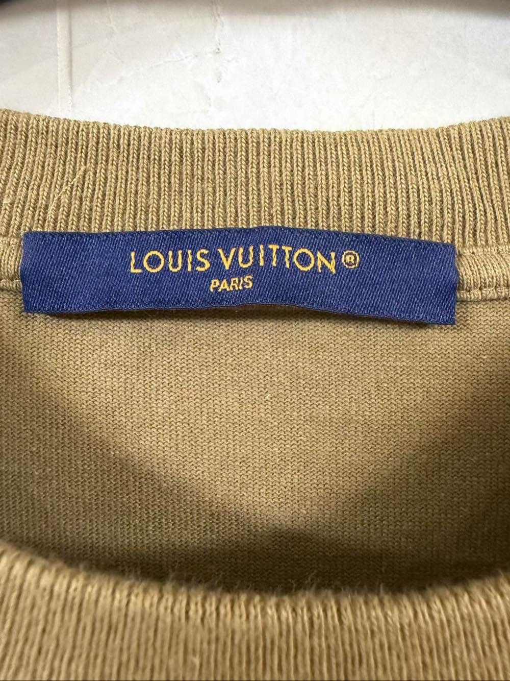Louis Vuitton Louis Vuitton Lovers Embroidered T-Shirt Size S Size US S / EU 44-46 / 1 - 3 Thumbnail